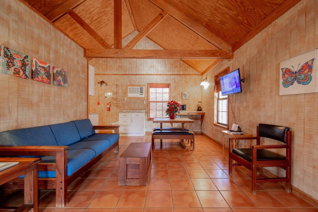 Seven Bluff Cabins Concan Kültér fotó