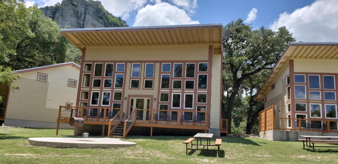 Seven Bluff Cabins Concan Kültér fotó