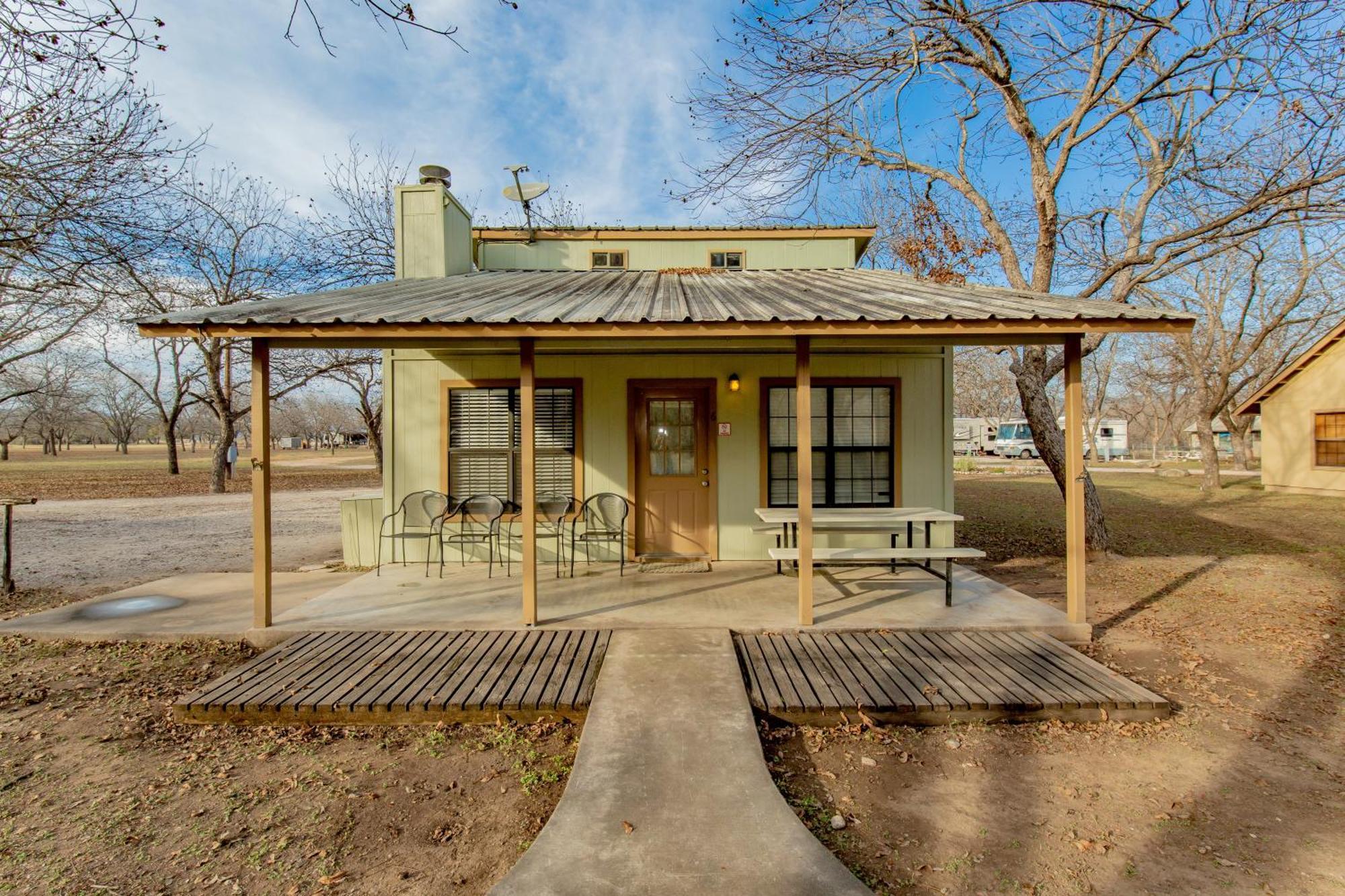 Seven Bluff Cabins Concan Kültér fotó